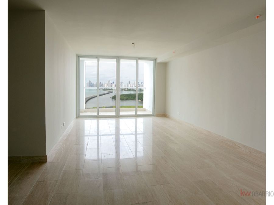 Apartment at PH The Regent