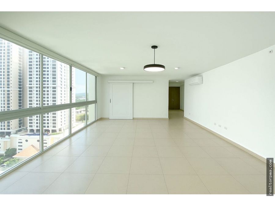 Apartment at Panama