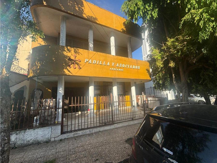 Building at Panamá