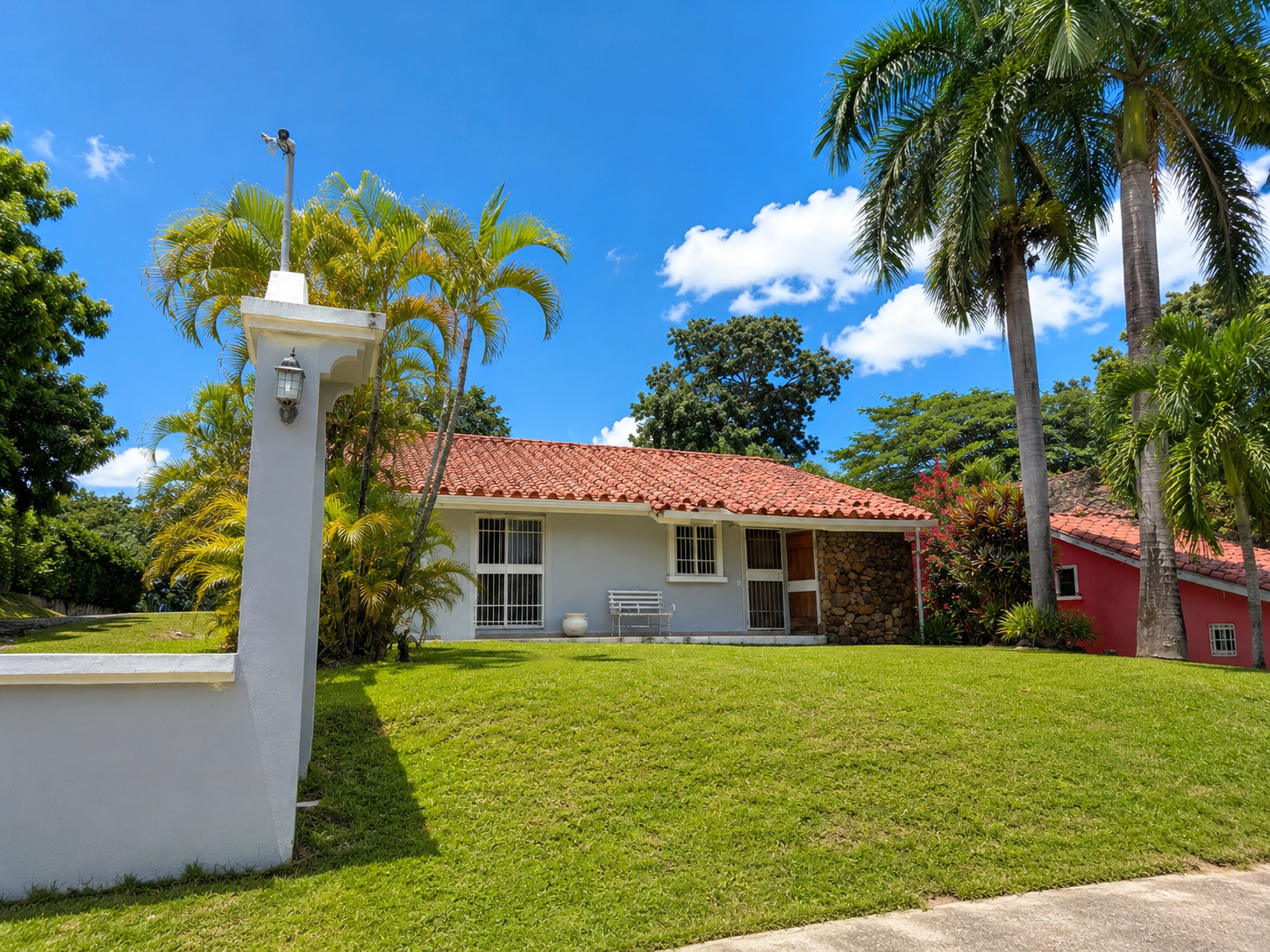Property at clle herradura 57101