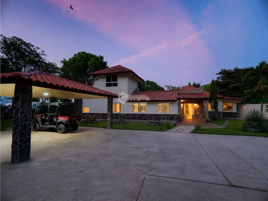 House at Antón