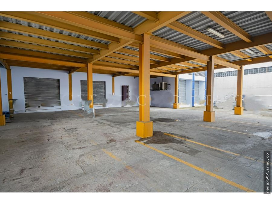 VENTA O ALQUILER DE GALERA EN COSTA DEL ESTE CON EDIFICIO CORPORATIVO