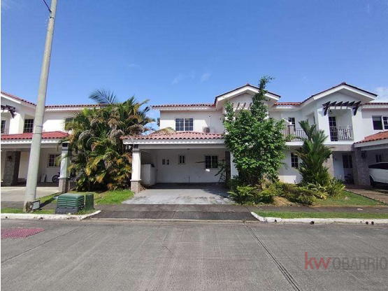 House at PH Quintas de Versalles