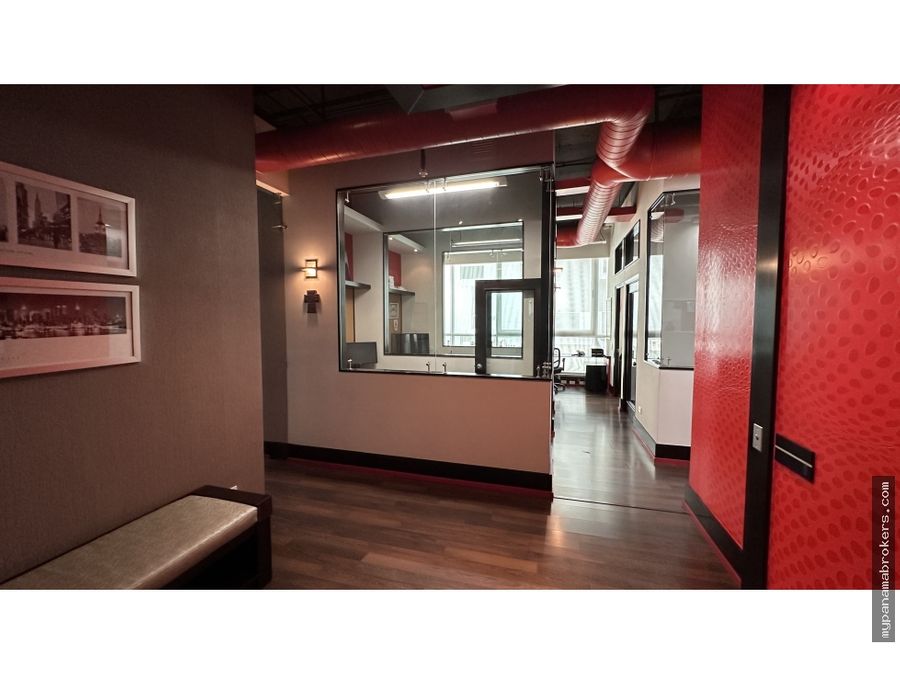 Office at Panamá