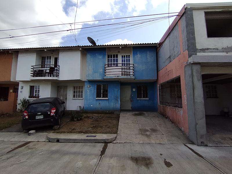 Property at pacora