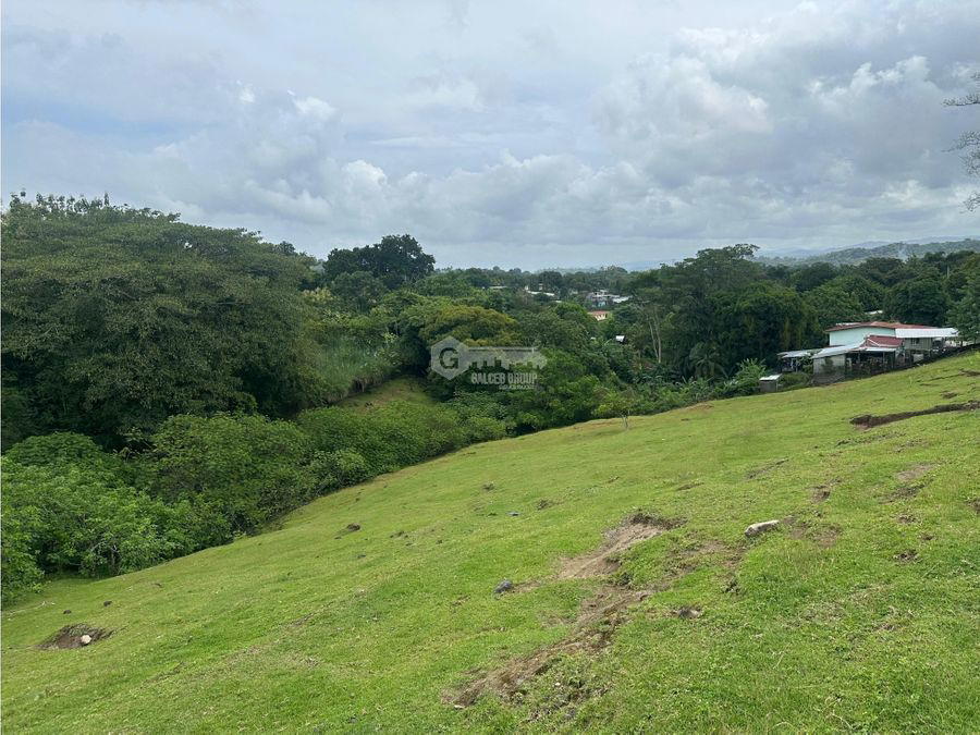 Land at Panamá