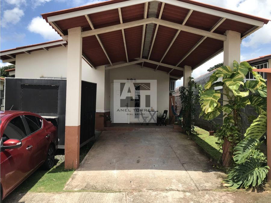 Se alquila casa en Colinas del Oeste-Arraijan