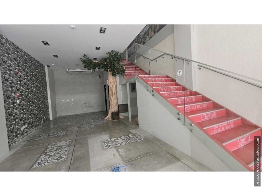Comercial en Panama
