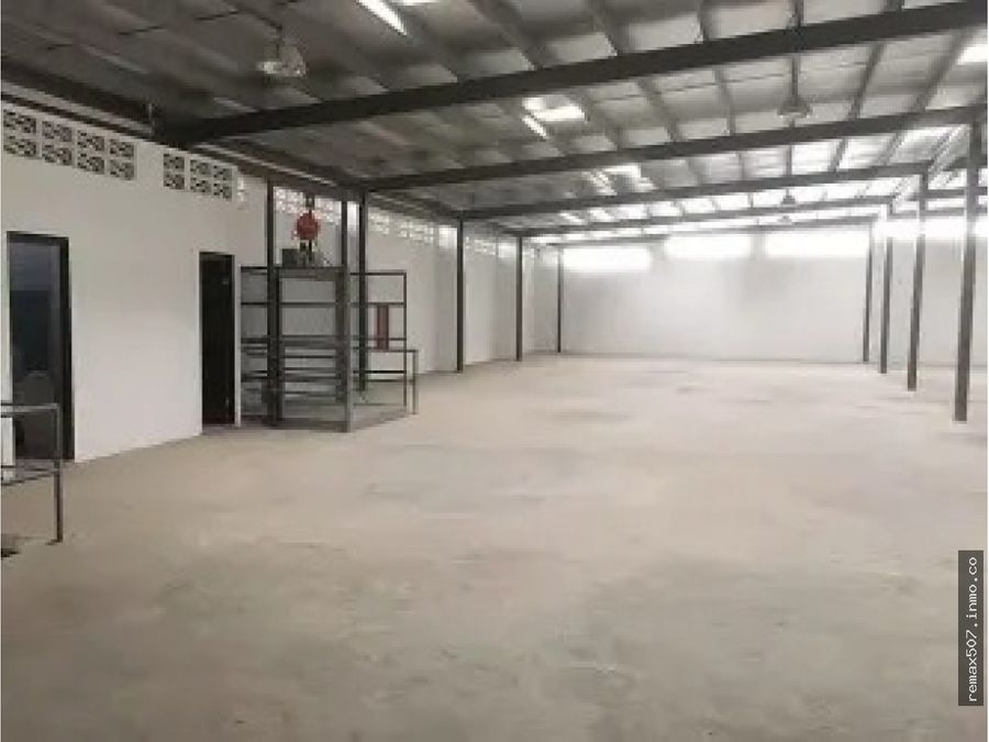 Warehouse at Panamá
