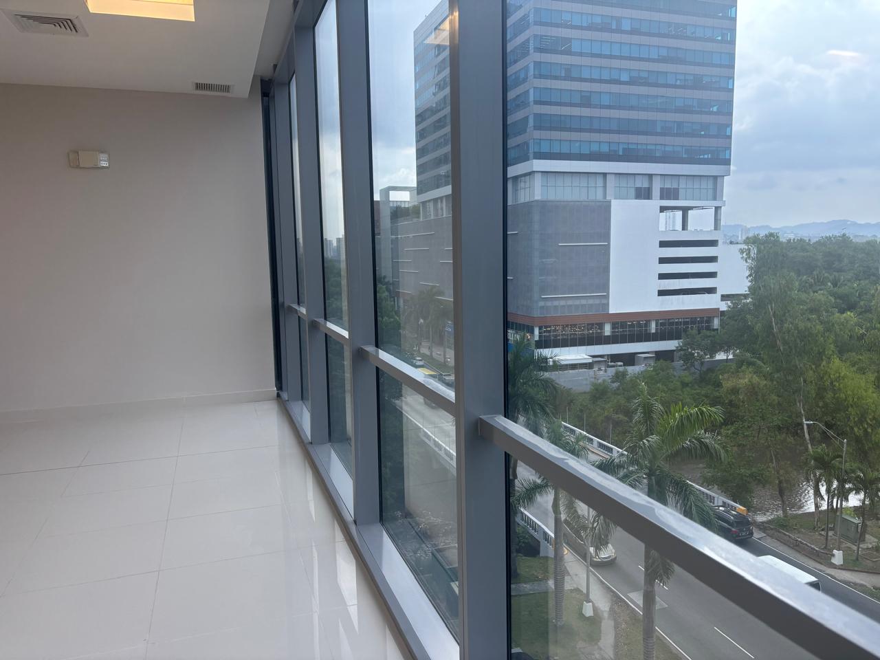 Oficina en boulevard costa del este