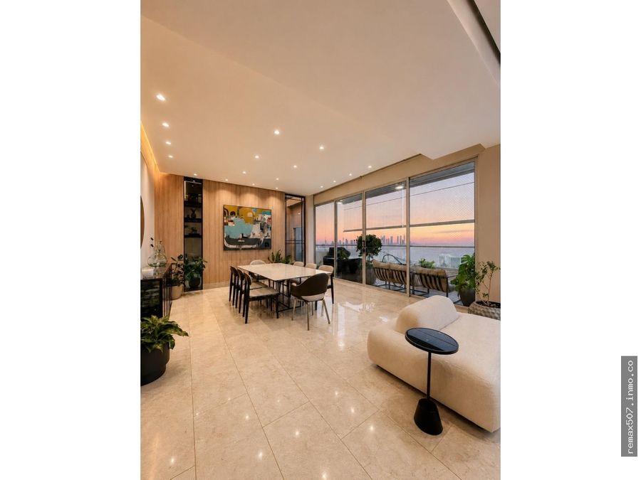 Apartment at Panama