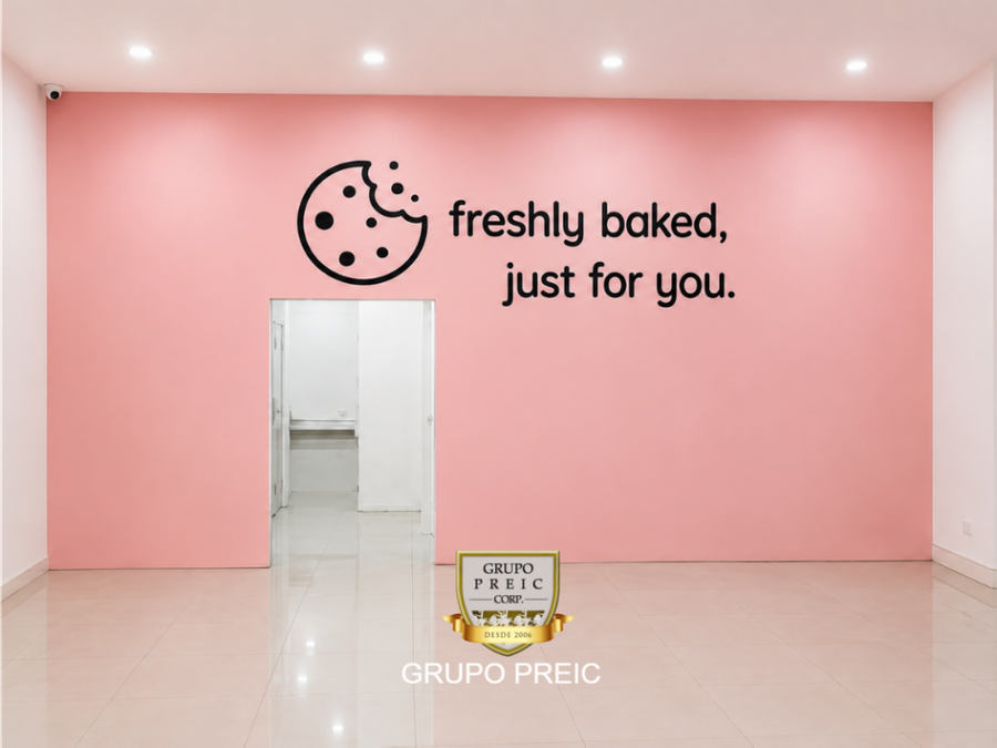 Commercial at Panama