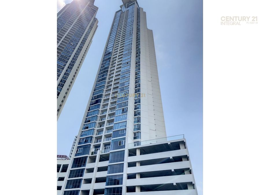 Apartment at PH The Regent