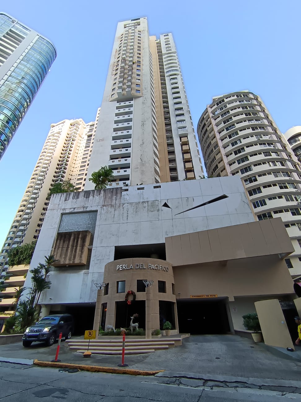 Property at ph perlas del pacifico
