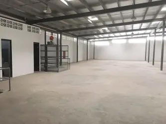 Warehouse at llanobonito