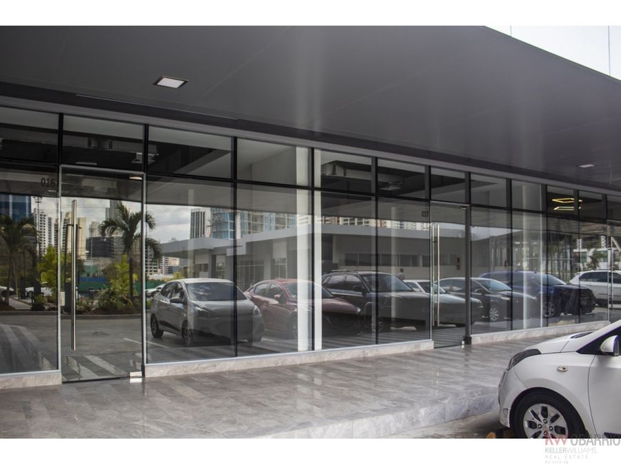 Commercial at Panamá
