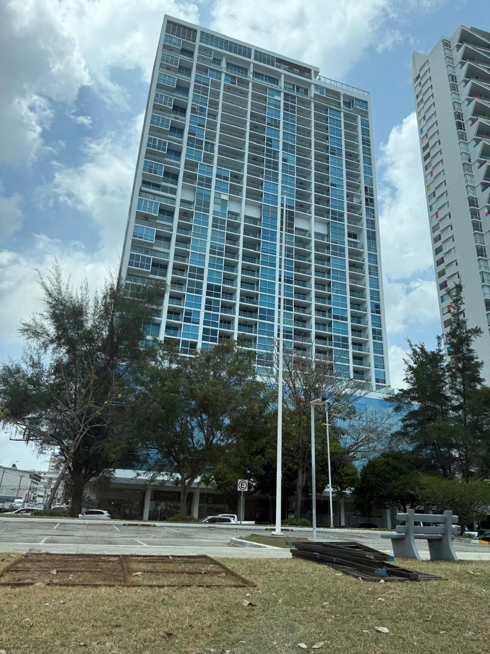Propiedad en ph h2o avenida balboa