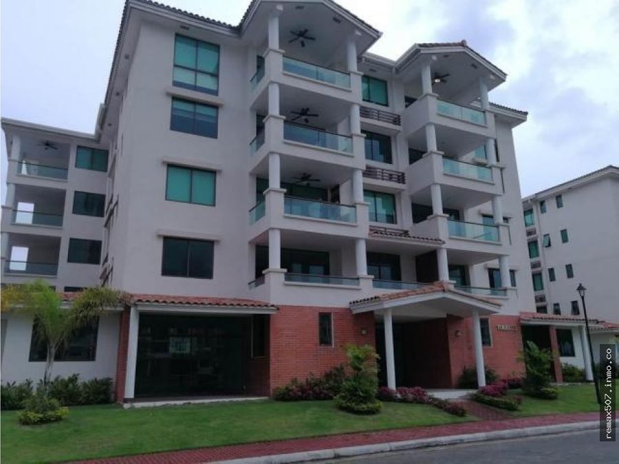Apartment at Panamá