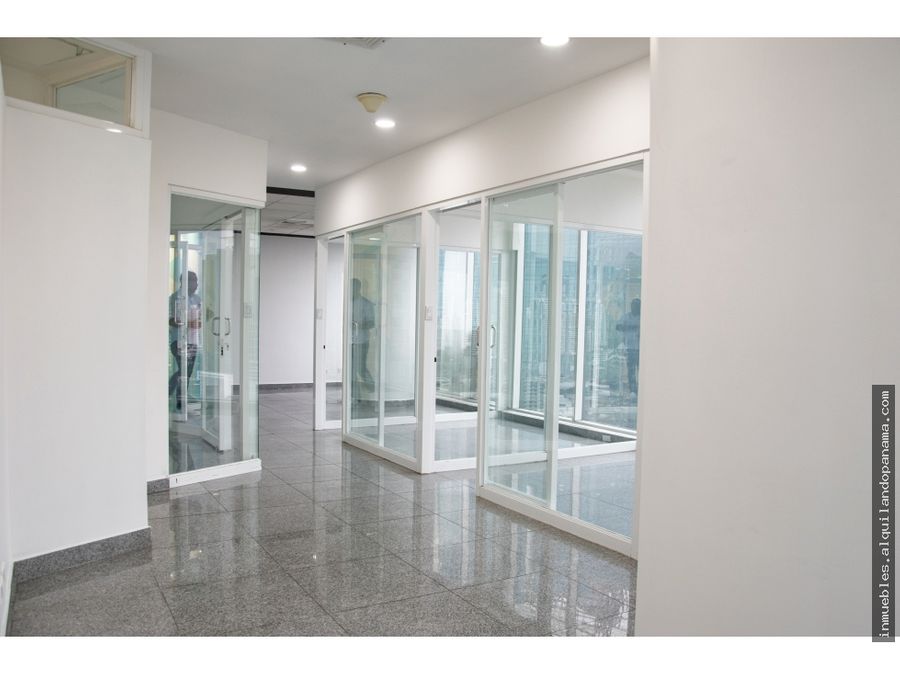 Office at Panamá
