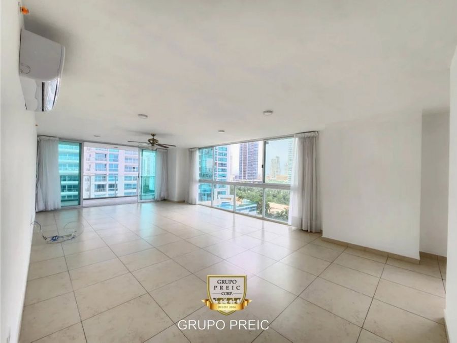 Apartment at Panama