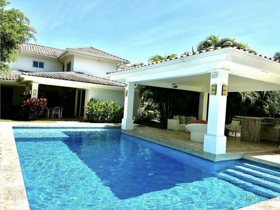 House at PH Bijao Beach Club & Residences