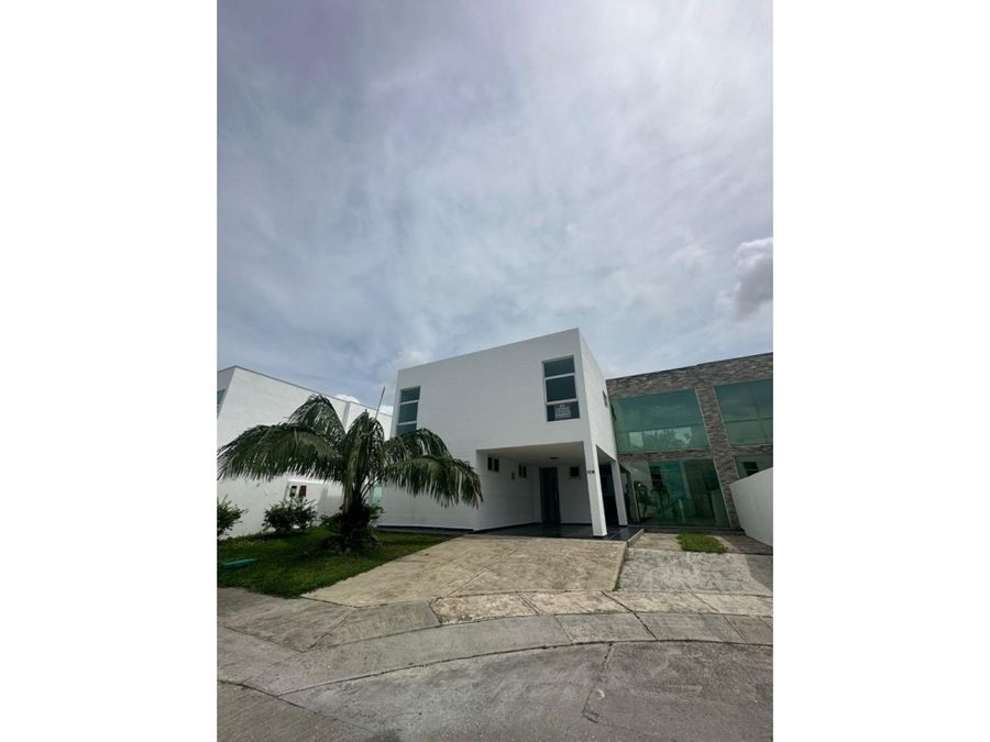 House at Panamá