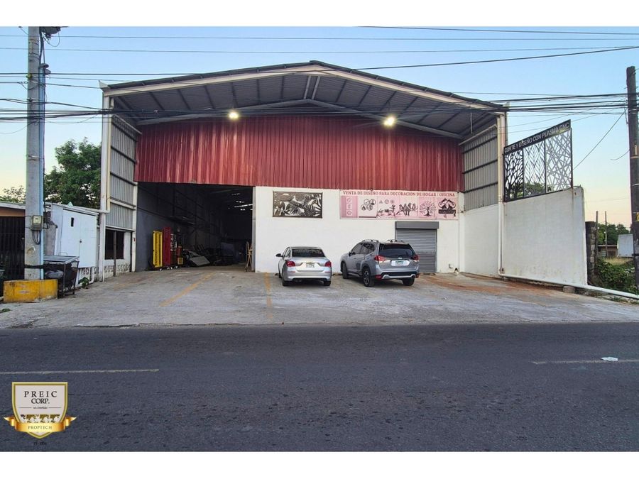 Warehouse at Panamá