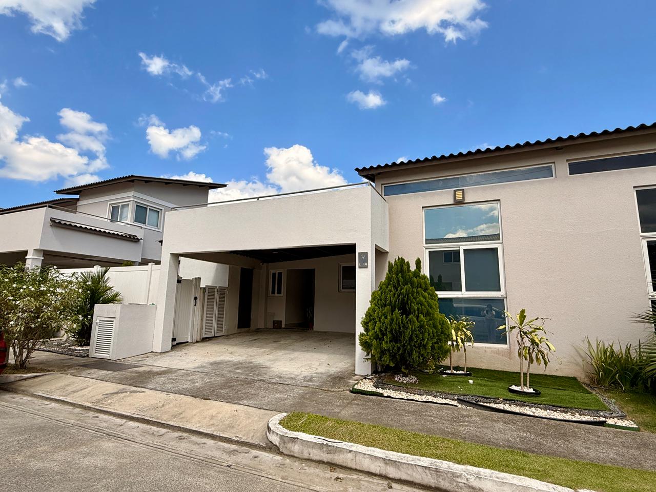Property at costa sur juan diaz