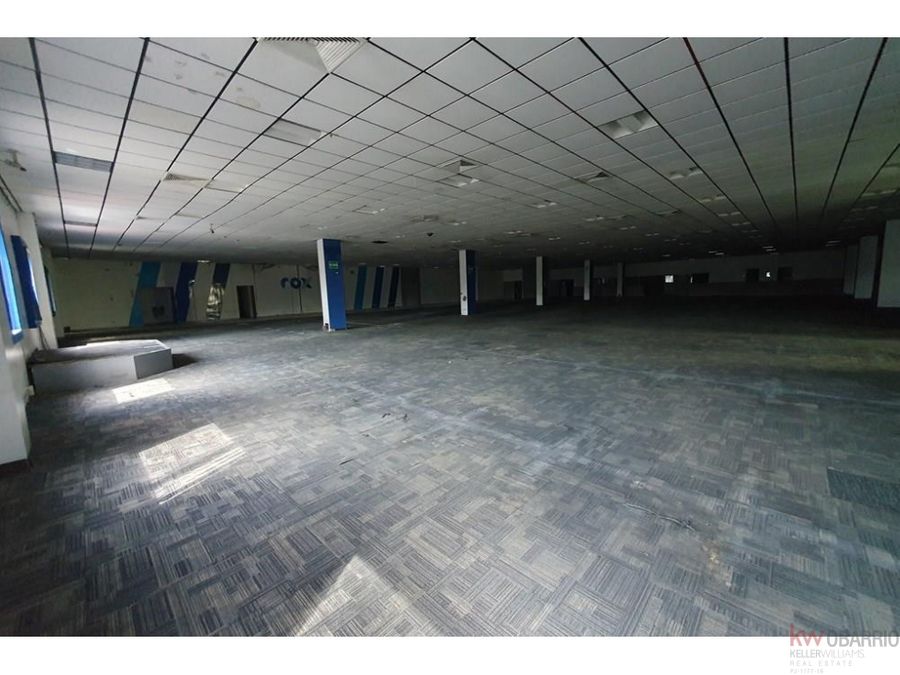 Commercial at Panamá