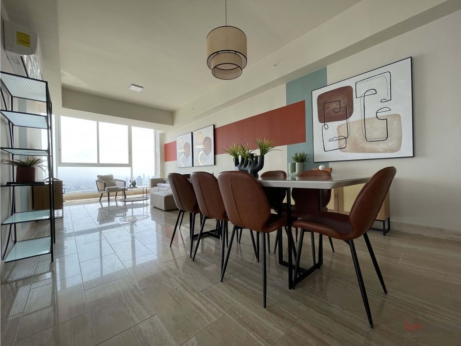 Apartment at PH The Regent