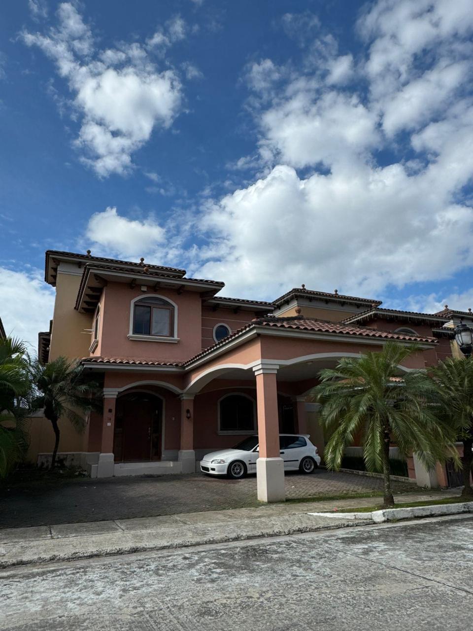 Property at costa sur