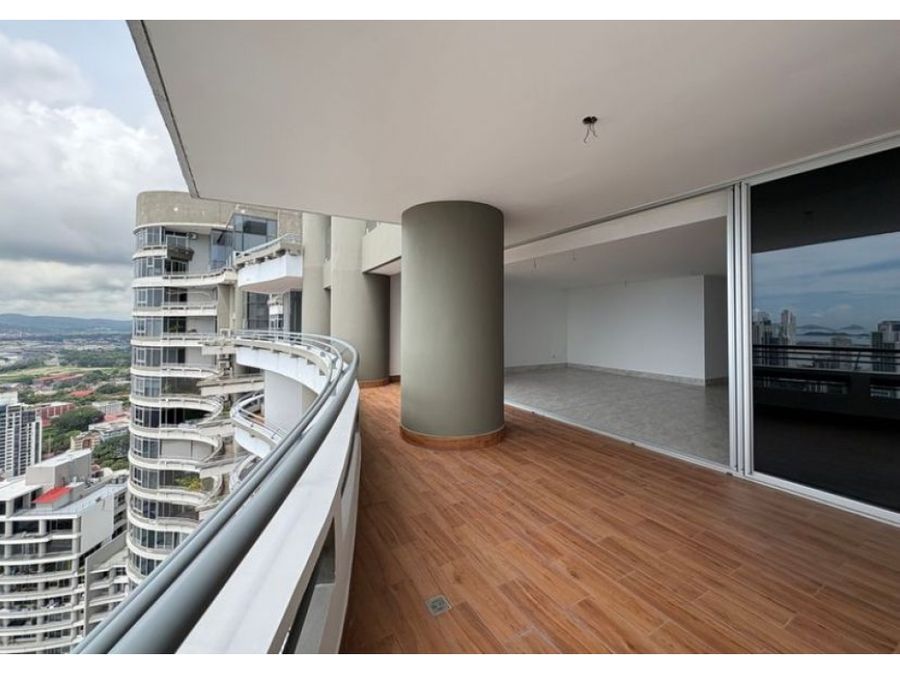 Apartment at Panama