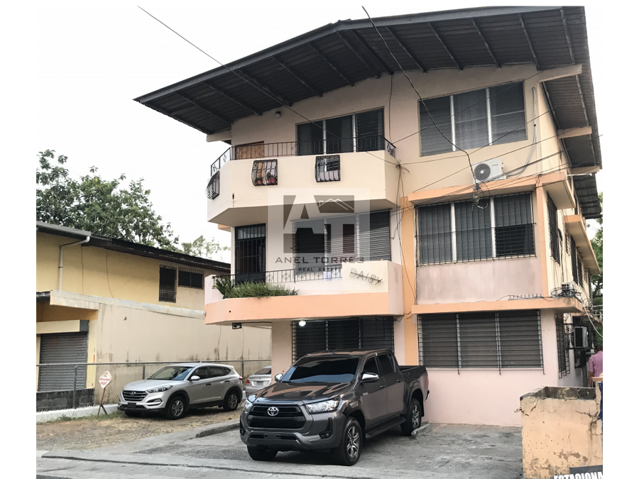 Building at Panamá