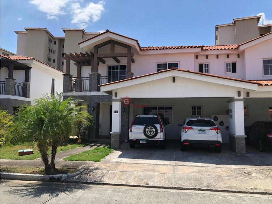 House at Panamá