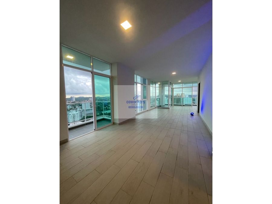 Apartment at Panamá