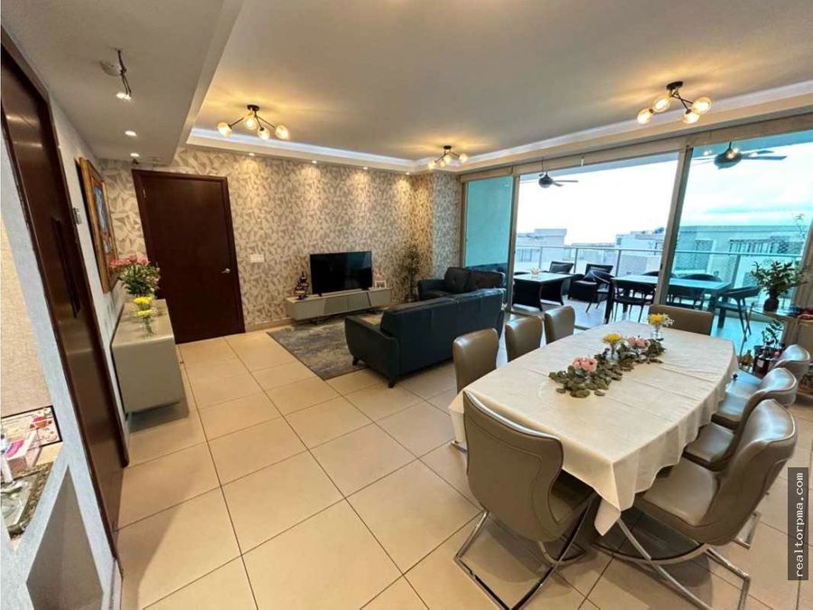Apartment at Panamá