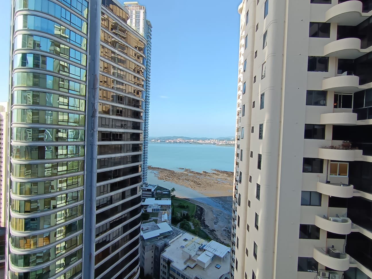 Property at Panama - Punta Paitilla