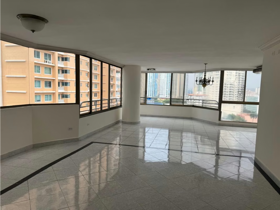Apartment at Panamá