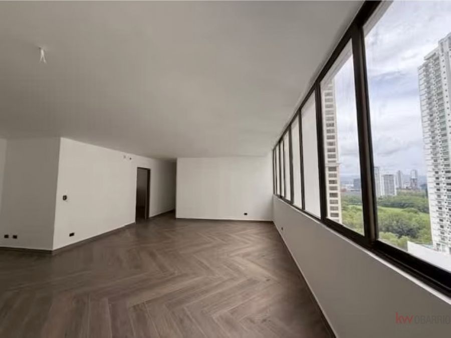 Se Vende Apartamento en Costa del Este Oportunidad