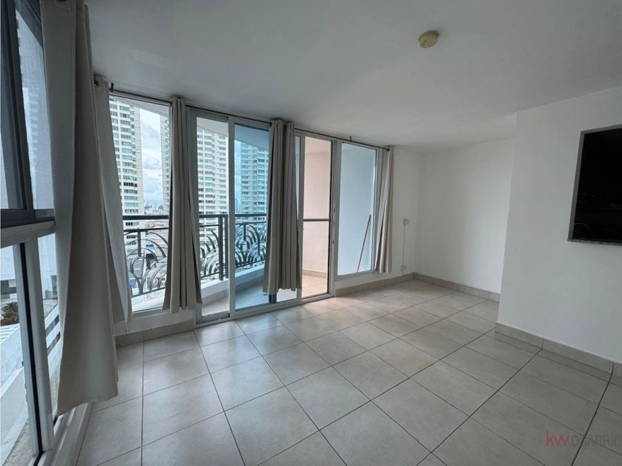 Apartamento en PH Belview Towers 200