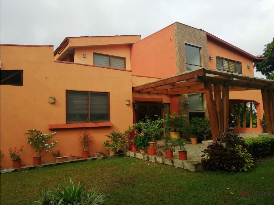 Casa en Antón